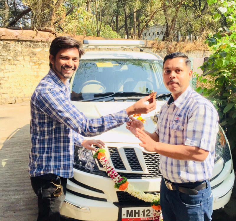 Mahindra XUV 500 w8 Autogenius Sagar shinde